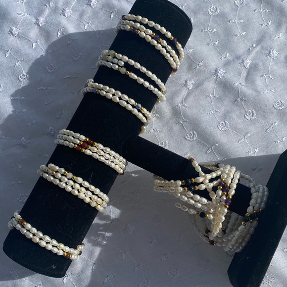 Freshwater Pearl Gemstone memory wire Bracelet NWT - Picture 3 of 9